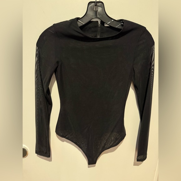 Alice and Olivia - sheet body suit in size XS - Picture 2 of 3